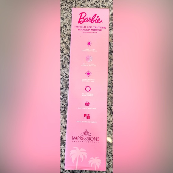 Impressions Barbie LED Makeup Mirror Tri Fold with Magnification - Picture 9 of 13